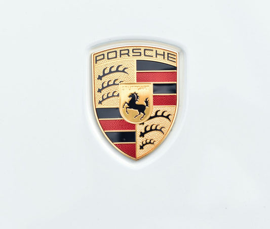 Porsche, personally: a love letter with oil under the nails and a silk lining.